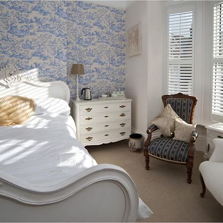 Cavendish Lodge Portsmouth Room photo