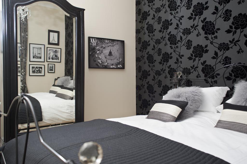 Cavendish Lodge Portsmouth Room photo